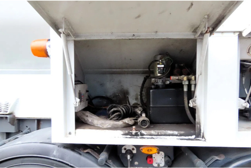 Ρυμούλκα βυτίο Samro AUGER + Air. 4 comp.: φωτογραφία 13