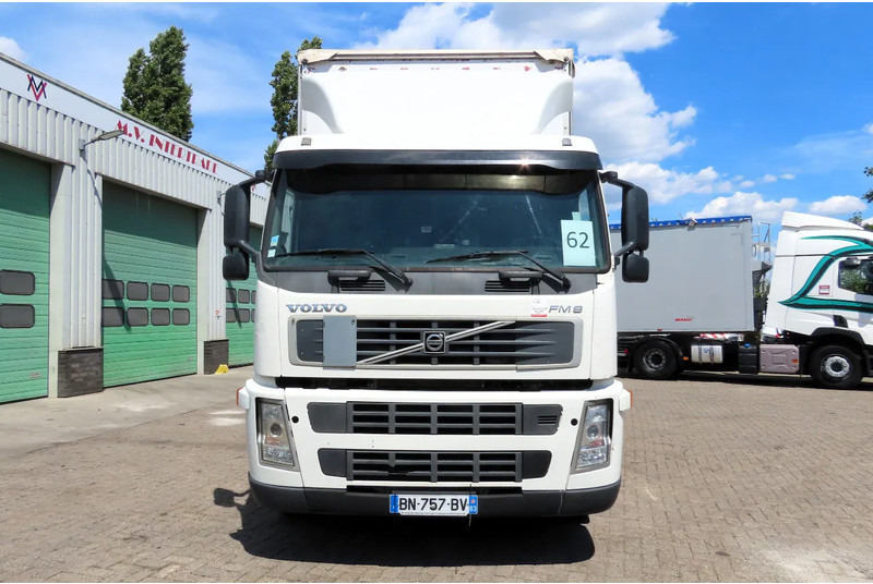 Volvo FM 340 6x2, TOP Condition truck!! - Φορτηγό μουσαμάς: φωτογραφία 3 Volvo FM 340 6x2, TOP Condition truck!! - Φορτηγό μουσαμάς: φωτογραφία 3
