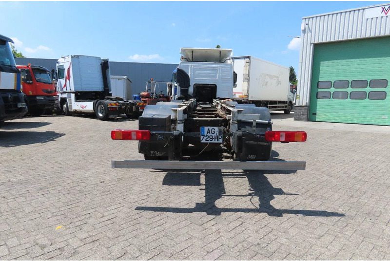 Volvo FM 380 8x4 FULL SPRING. 100% condition! - Φορτηγό σασί: φωτογραφία 5 Volvo FM 380 8x4 FULL SPRING. 100% condition! - Φορτηγό σασί: φωτογραφία 5
