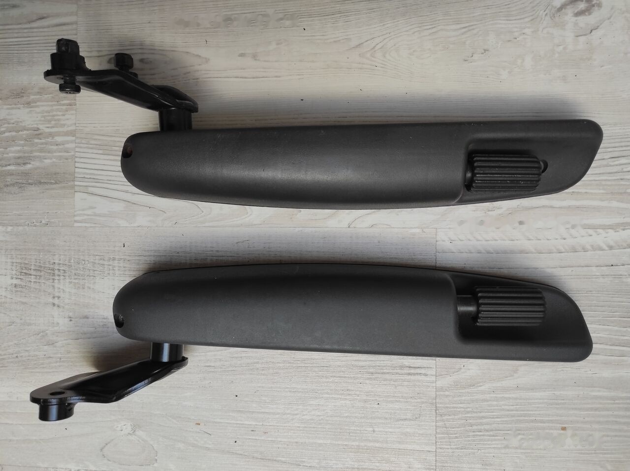 LEFT + RIGHT ARMRESTS Scania truck - Kάθισμα για Φορτηγό: φωτογραφία 3 LEFT + RIGHT ARMRESTS Scania truck - Kάθισμα για Φορτηγό: φωτογραφία 3