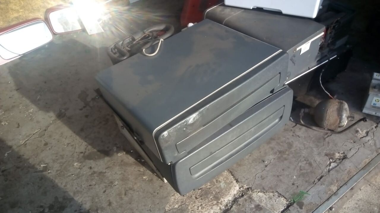 Scania G SERIES FRIDGE! Scania - Καμπίνα και εσωτερικό για Φορτηγό: φωτογραφία 1 Scania G SERIES FRIDGE! Scania - Καμπίνα και εσωτερικό για Φορτηγό: φωτογραφία 1