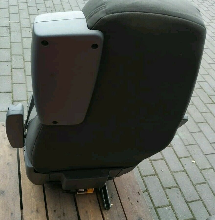Scania PNEUMATIC , AIR , "PILOT " WITH LEFT ARMREST - Kάθισμα για Φορτηγό: φωτογραφία 3 Scania PNEUMATIC , AIR , "PILOT " WITH LEFT ARMREST - Kάθισμα για Φορτηγό: φωτογραφία 3