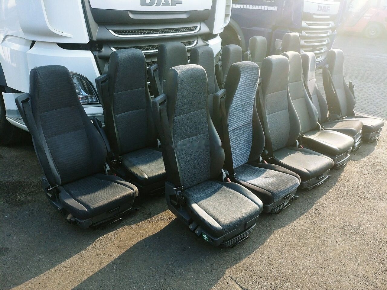 Scania PNEUMATIC DRIVERS RIGHT SIDE AIR - Kάθισμα για Φορτηγό: φωτογραφία 1 Scania PNEUMATIC DRIVERS RIGHT SIDE AIR - Kάθισμα για Φορτηγό: φωτογραφία 1