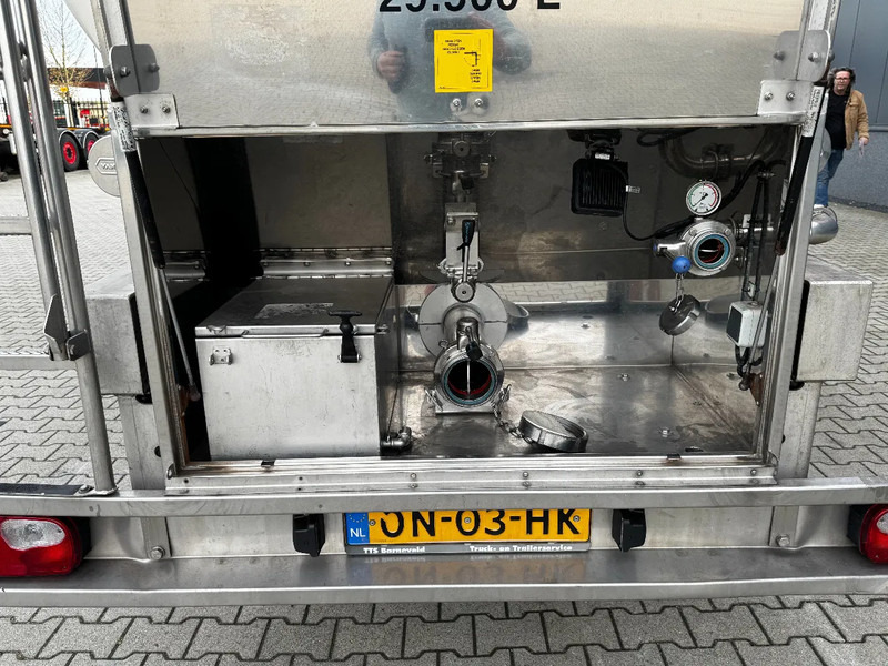 Van Hool LEVENSMIDDEL / RVS Rahmen / Leergewicht: 5.860kg / 29.500L / 1-Kammer+ 1 Schwallwand / Scheibebremse / NL / APK 03-2026 - Επικαθήμενο βυτίο: φωτογραφία 5 Van Hool LEVENSMIDDEL / RVS Rahmen / Leergewicht: 5.860kg / 29.500L / 1-Kammer+ 1 Schwallwand / Scheibebremse / NL / APK 03-2026 - Επικαθήμενο βυτίο: φωτογραφία 5