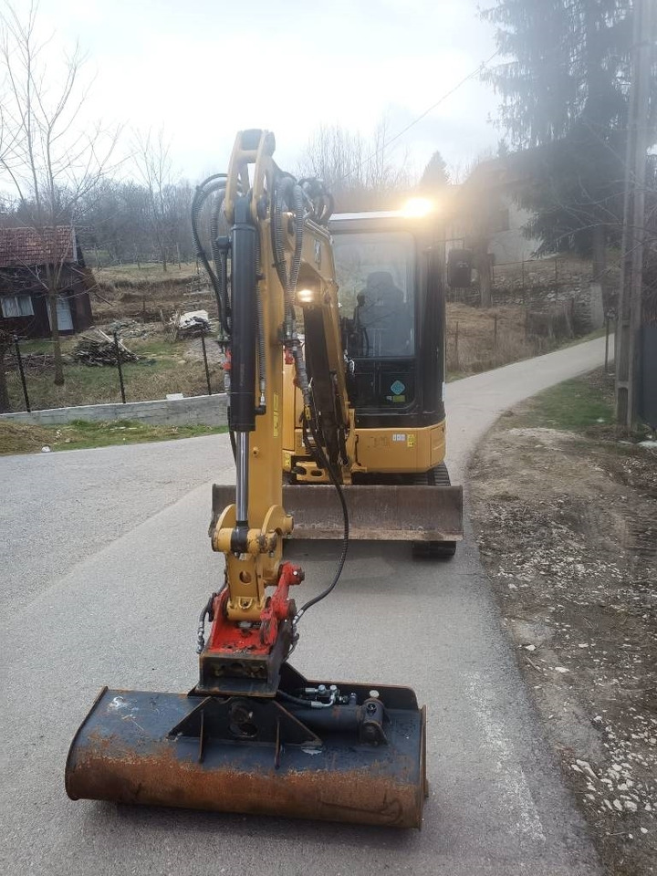 CATERPILLAR 303 ECR - Ερπυστριοφόρος εκσκαφέας: φωτογραφία 2 CATERPILLAR 303 ECR - Ερπυστριοφόρος εκσκαφέας: φωτογραφία 2