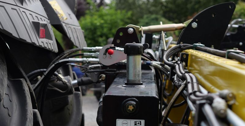 Μίσθωση  Honey Bee ST 15 - BANDSCHWADMÄHWERK Honey Bee ST 15 - BANDSCHWADMÄHWERK: φωτογραφία 18