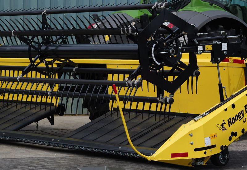 Μίσθωση  Honey Bee ST 15 - BANDSCHWADMÄHWERK Honey Bee ST 15 - BANDSCHWADMÄHWERK: φωτογραφία 11