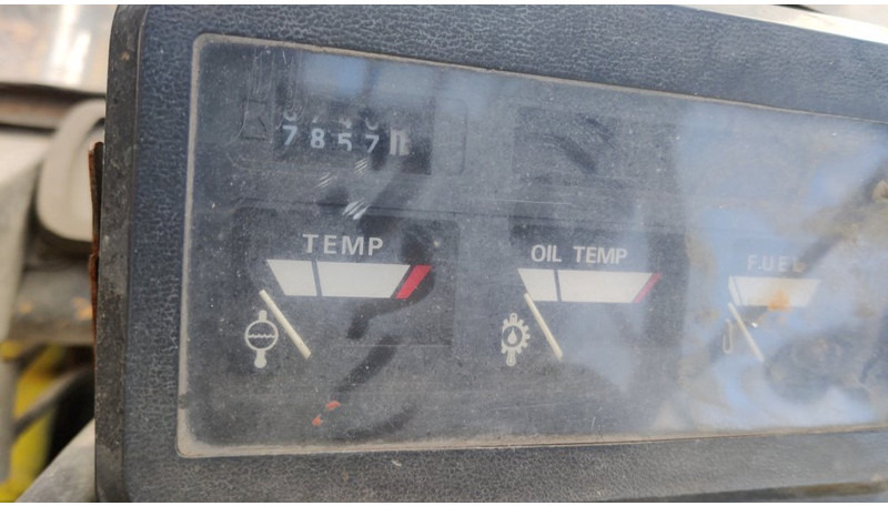 Caterpillar SE-300-15 - Πετρελαιοκίνητο περονοφόρο: φωτογραφία 5 Caterpillar SE-300-15 - Πετρελαιοκίνητο περονοφόρο: φωτογραφία 5