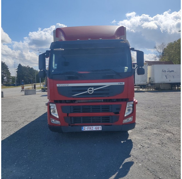Volvo fm-330 - Φορτηγό κόφα: φωτογραφία 2 Volvo fm-330 - Φορτηγό κόφα: φωτογραφία 2
