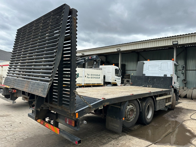 Iveco STRALIS 270 6x2 OPRIJWAGEN / AUTOTRANSPORTER / MACHINE CARRIER + WINCH + RAMPS - *127.000km* - BE TRUCK - Φορτηγό αυτοκινητάμαξα: φωτογραφία 4 Iveco STRALIS 270 6x2 OPRIJWAGEN / AUTOTRANSPORTER / MACHINE CARRIER + WINCH + RAMPS - *127.000km* - BE TRUCK - Φορτηγό αυτοκινητάμαξα: φωτογραφία 4