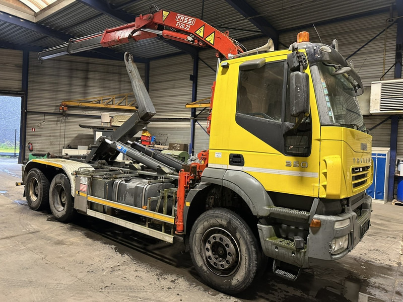 Iveco TRAKKER 350 6x4 HOOKLIFT + CRANE FASSI F120.22 (5/6 F) - *342.000km* - STEEL SPRING / BIG AXLES - AS TRONIC AUTOMATIC GEARBOX - Φορτηγό φόρτωσης γάντζου, Φορτηγό με γερανό: φωτογραφία 1 Iveco TRAKKER 350 6x4 HOOKLIFT + CRANE FASSI F120.22 (5/6 F) - *342.000km* - STEEL SPRING / BIG AXLES - AS TRONIC AUTOMATIC GEARBOX - Φορτηγό φόρτωσης γάντζου, Φορτηγό με γερανό: φωτογραφία 1