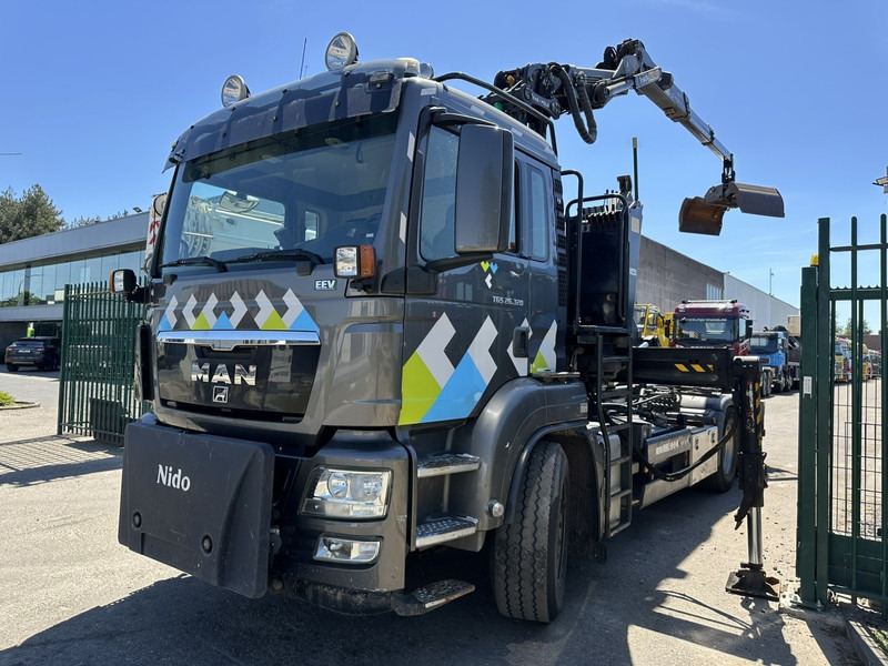 MAN TGS 26.320 6X2-4 BL EEV + CRANE EPSILON Q170Z95TR + GRABBER - LIFT/STEERING AXLE - *266.000km* - NL TRUCK - Φορτηγό φόρτωσης γάντζου, Φορτηγό με γερανό: φωτογραφία 4 MAN TGS 26.320 6X2-4 BL EEV + CRANE EPSILON Q170Z95TR + GRABBER - LIFT/STEERING AXLE - *266.000km* - NL TRUCK - Φορτηγό φόρτωσης γάντζου, Φορτηγό με γερανό: φωτογραφία 4