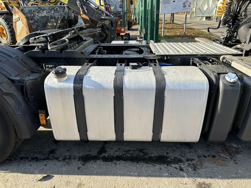 Τράκτορας Renault PREMIUM 460 DXI + RETARDER - 642.000km - SPOILERS - 2 DIESELTANKS - A/C - GOOD CONDITION: φωτογραφία 16 Τράκτορας Renault PREMIUM 460 DXI + RETARDER - 642.000km - SPOILERS - 2 DIESELTANKS - A/C - GOOD CONDITION: φωτογραφία 16