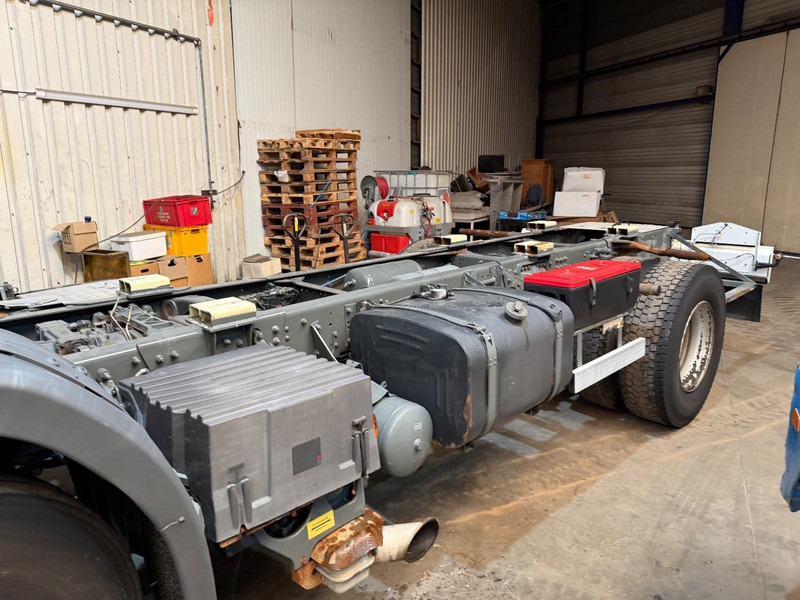 Scania P310 4x2 CHASSIS - ADR (ex tanker) - *322.000km* - AIR SUSPENSION - MANUAL - BE TRUCK - Φορτηγό βυτιοφόρο: φωτογραφία 5 Scania P310 4x2 CHASSIS - ADR (ex tanker) - *322.000km* - AIR SUSPENSION - MANUAL - BE TRUCK - Φορτηγό βυτιοφόρο: φωτογραφία 5