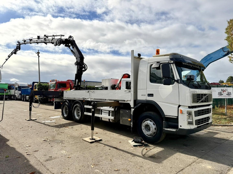 Volvo FM 300 6x4 + (25.8m!) CRANE HIAB 245 E-5 + JIB 65 X-3 + 2 ME - *228.000km* - MANUAL - A/C - EURO 3 - BELGIAN TRUCK - Φορτηγό με γερανό: φωτογραφία 1 Volvo FM 300 6x4 + (25.8m!) CRANE HIAB 245 E-5 + JIB 65 X-3 + 2 ME - *228.000km* - MANUAL - A/C - EURO 3 - BELGIAN TRUCK - Φορτηγό με γερανό: φωτογραφία 1