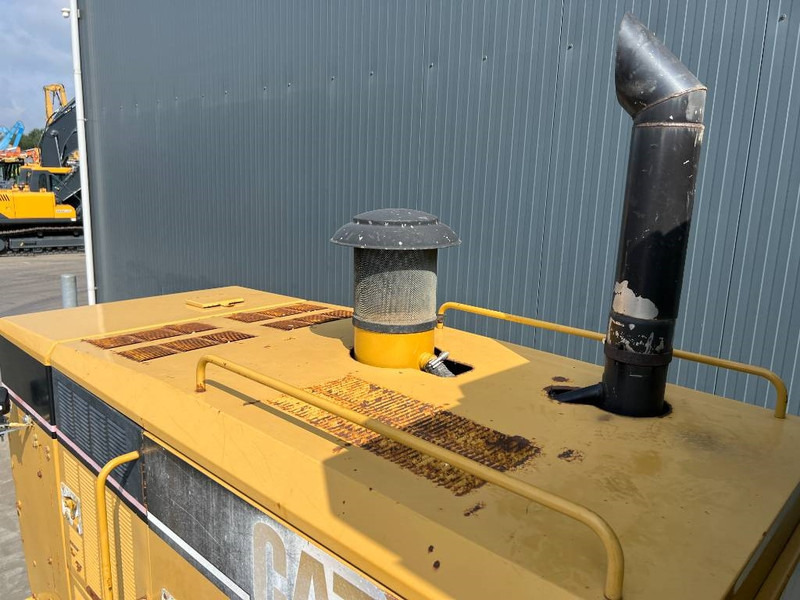 Γκρέιντερ Cat 140H: φωτογραφία 15