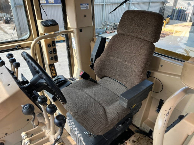 Γκρέιντερ Cat 140H: φωτογραφία 20