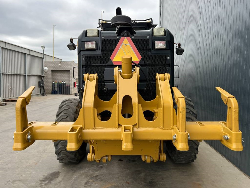 Cat 140M2 AWD - Γκρέιντερ: φωτογραφία 4 Cat 140M2 AWD - Γκρέιντερ: φωτογραφία 4