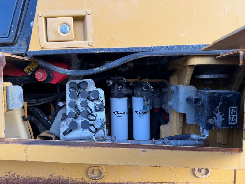 Ερπυστριοφόρος φορτωτής Cat 973D: φωτογραφία 17 Ερπυστριοφόρος φορτωτής Cat 973D: φωτογραφία 17