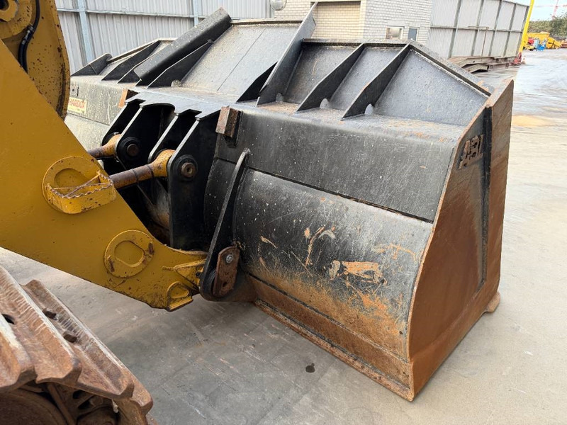 Ερπυστριοφόρος φορτωτής Cat 973D: φωτογραφία 11 Ερπυστριοφόρος φορτωτής Cat 973D: φωτογραφία 11