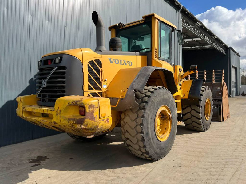 Volvo L120F - Ελαστιχοφόρος φορτωτής: φωτογραφία 4 Volvo L120F - Ελαστιχοφόρος φορτωτής: φωτογραφία 4