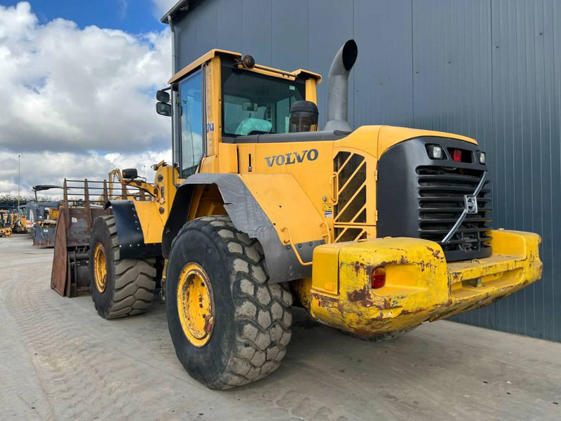 Volvo L120F - Ελαστιχοφόρος φορτωτής: φωτογραφία 2 Volvo L120F - Ελαστιχοφόρος φορτωτής: φωτογραφία 2