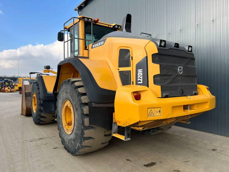 Volvo L220H - Ελαστιχοφόρος φορτωτής: φωτογραφία 2 Volvo L220H - Ελαστιχοφόρος φορτωτής: φωτογραφία 2