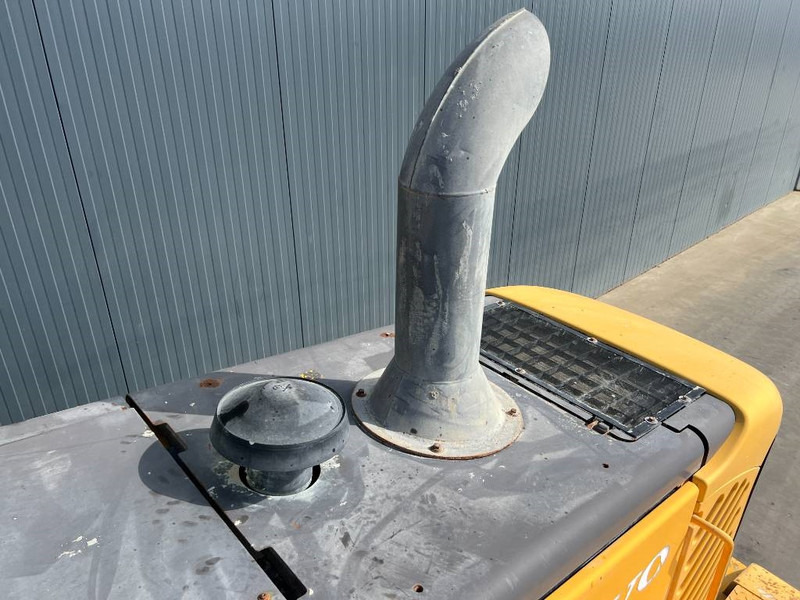 Ελαστιχοφόρος φορτωτής Volvo L60E: φωτογραφία 5 Ελαστιχοφόρος φορτωτής Volvo L60E: φωτογραφία 5