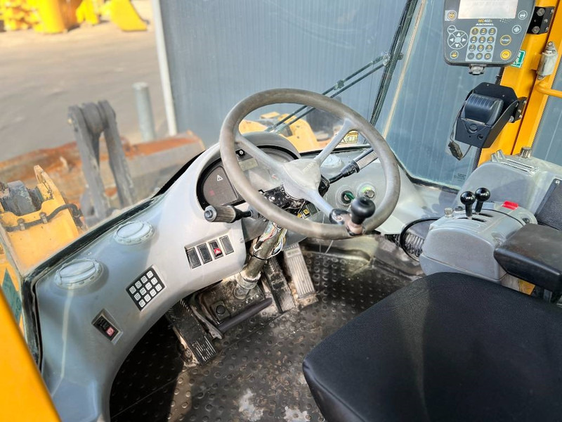 Ελαστιχοφόρος φορτωτής Volvo L60E: φωτογραφία 20 Ελαστιχοφόρος φορτωτής Volvo L60E: φωτογραφία 20