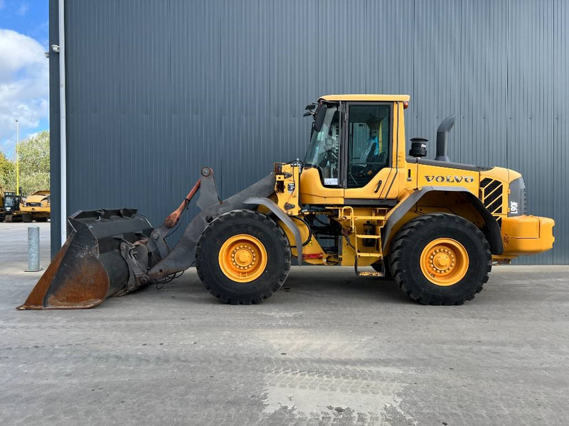 Volvo L90F - Ελαστιχοφόρος φορτωτής: φωτογραφία 2 Volvo L90F - Ελαστιχοφόρος φορτωτής: φωτογραφία 2