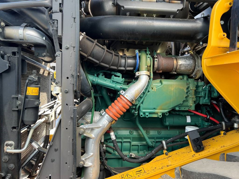 Volvo L90H - Ελαστιχοφόρος φορτωτής: φωτογραφία 4 Volvo L90H - Ελαστιχοφόρος φορτωτής: φωτογραφία 4