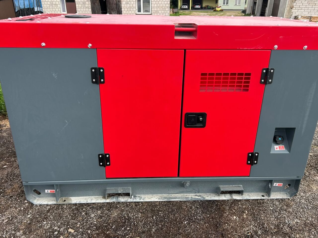 DEVOL POWER VG-R30 - Βιομηχανική γεννήτρια: φωτογραφία 2 DEVOL POWER VG-R30 - Βιομηχανική γεννήτρια: φωτογραφία 2