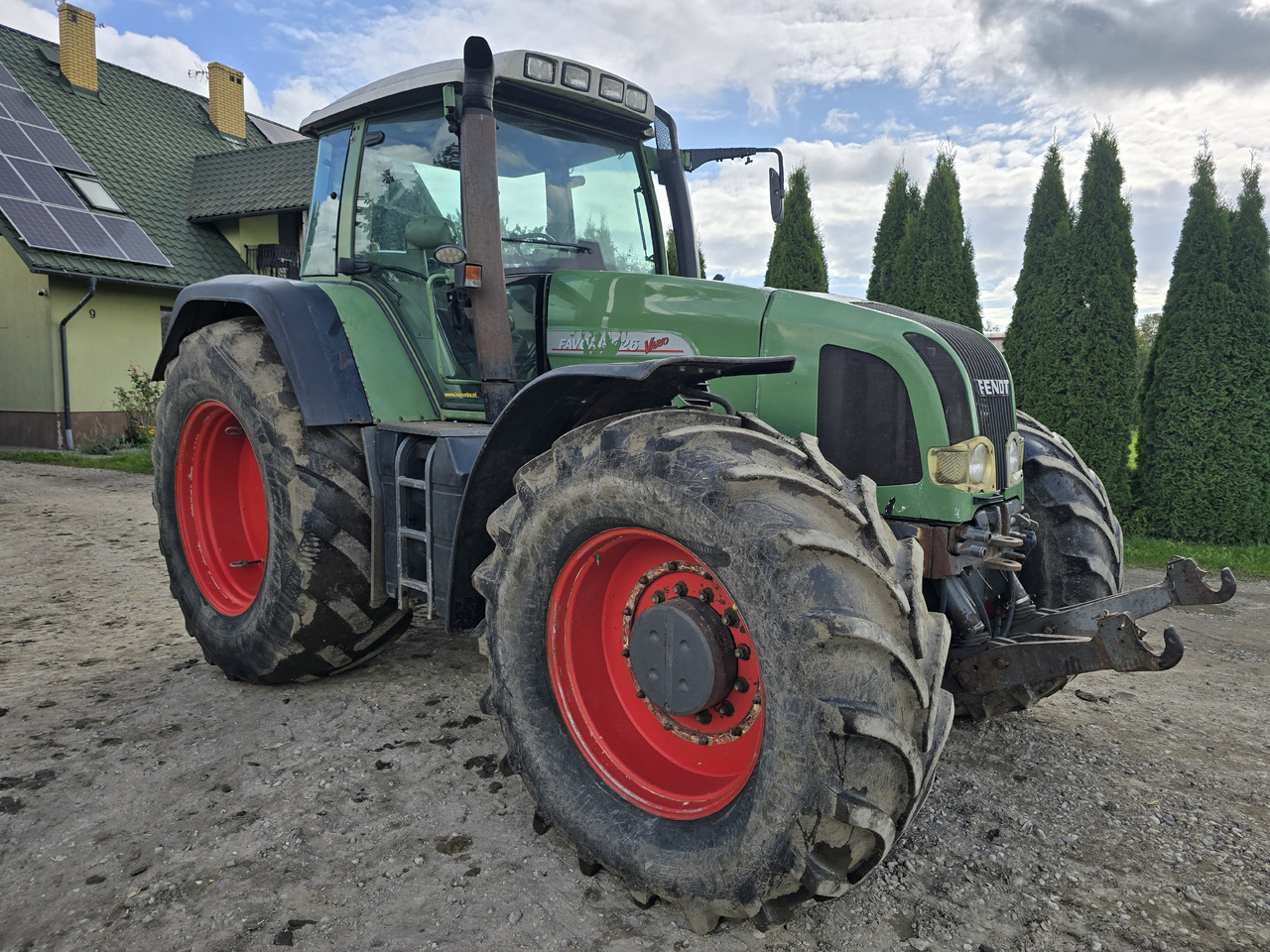 FENDT Favorit 926 VARIO - Τρακτέρ: φωτογραφία 1 FENDT Favorit 926 VARIO - Τρακτέρ: φωτογραφία 1