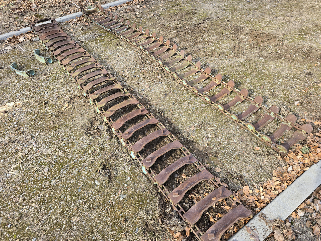 Gąsienice 400/60-15.5 - Ερπύστρια για Δασικά μηχανήματα: φωτογραφία 3 Gąsienice 400/60-15.5 - Ερπύστρια για Δασικά μηχανήματα: φωτογραφία 3