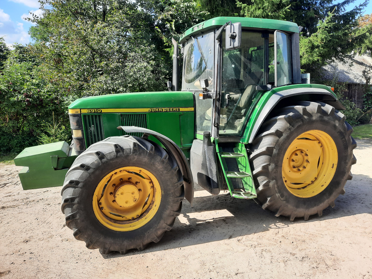 JOHN DEERE 6910 - Τρακτέρ: φωτογραφία 4 JOHN DEERE 6910 - Τρακτέρ: φωτογραφία 4