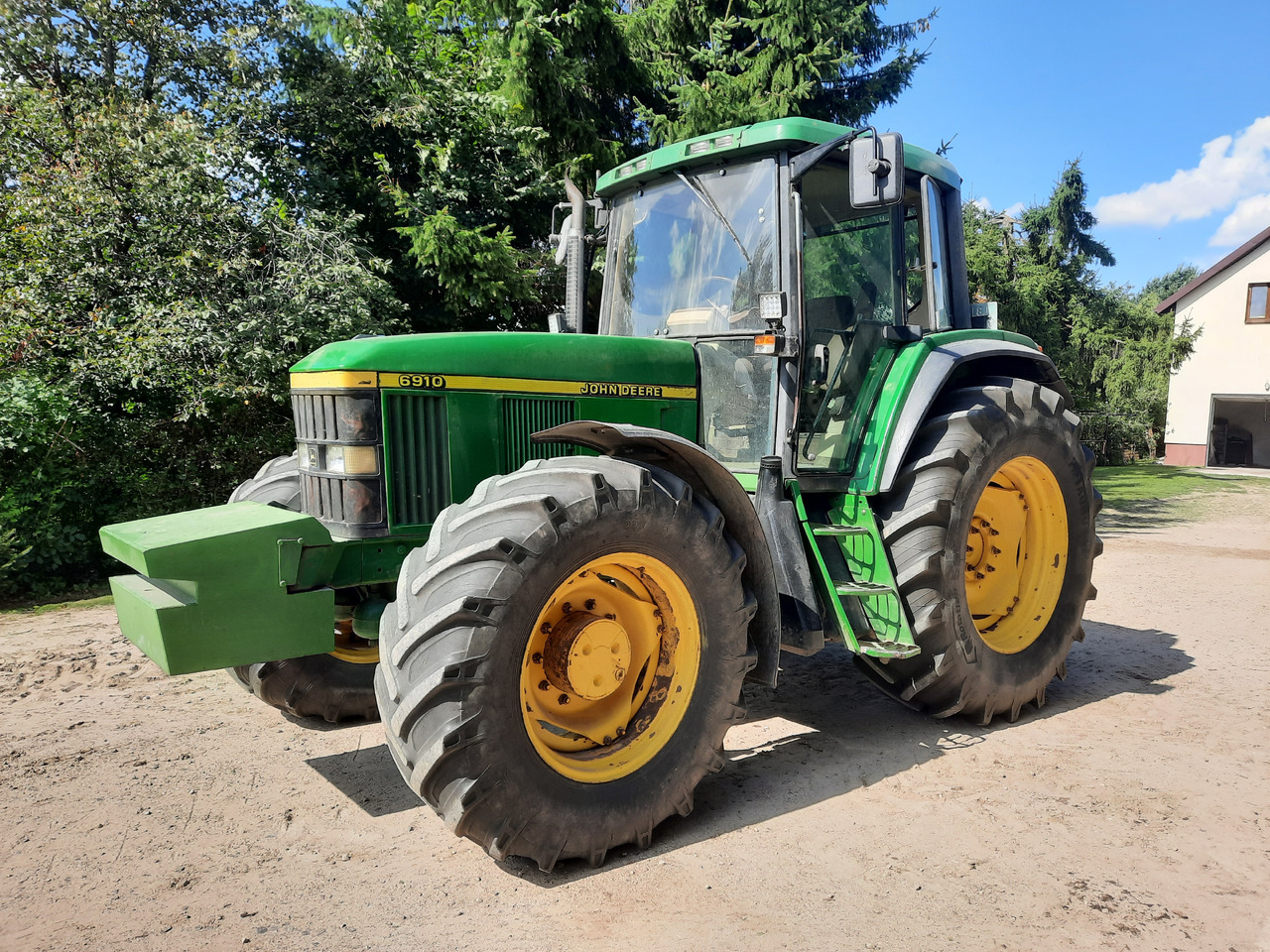 JOHN DEERE 6910 - Τρακτέρ: φωτογραφία 3 JOHN DEERE 6910 - Τρακτέρ: φωτογραφία 3