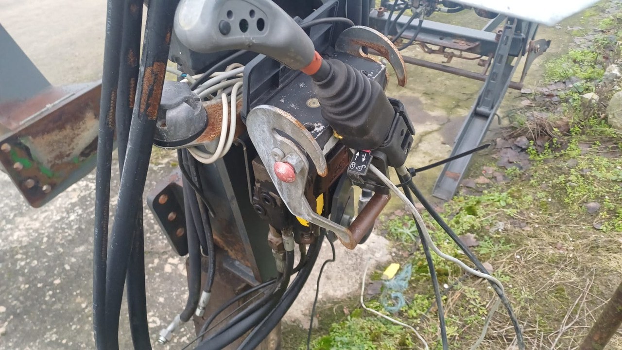 MANIP MP85A - Φορτωτησ για τρακτερ: φωτογραφία 2 MANIP MP85A - Φορτωτησ για τρακτερ: φωτογραφία 2