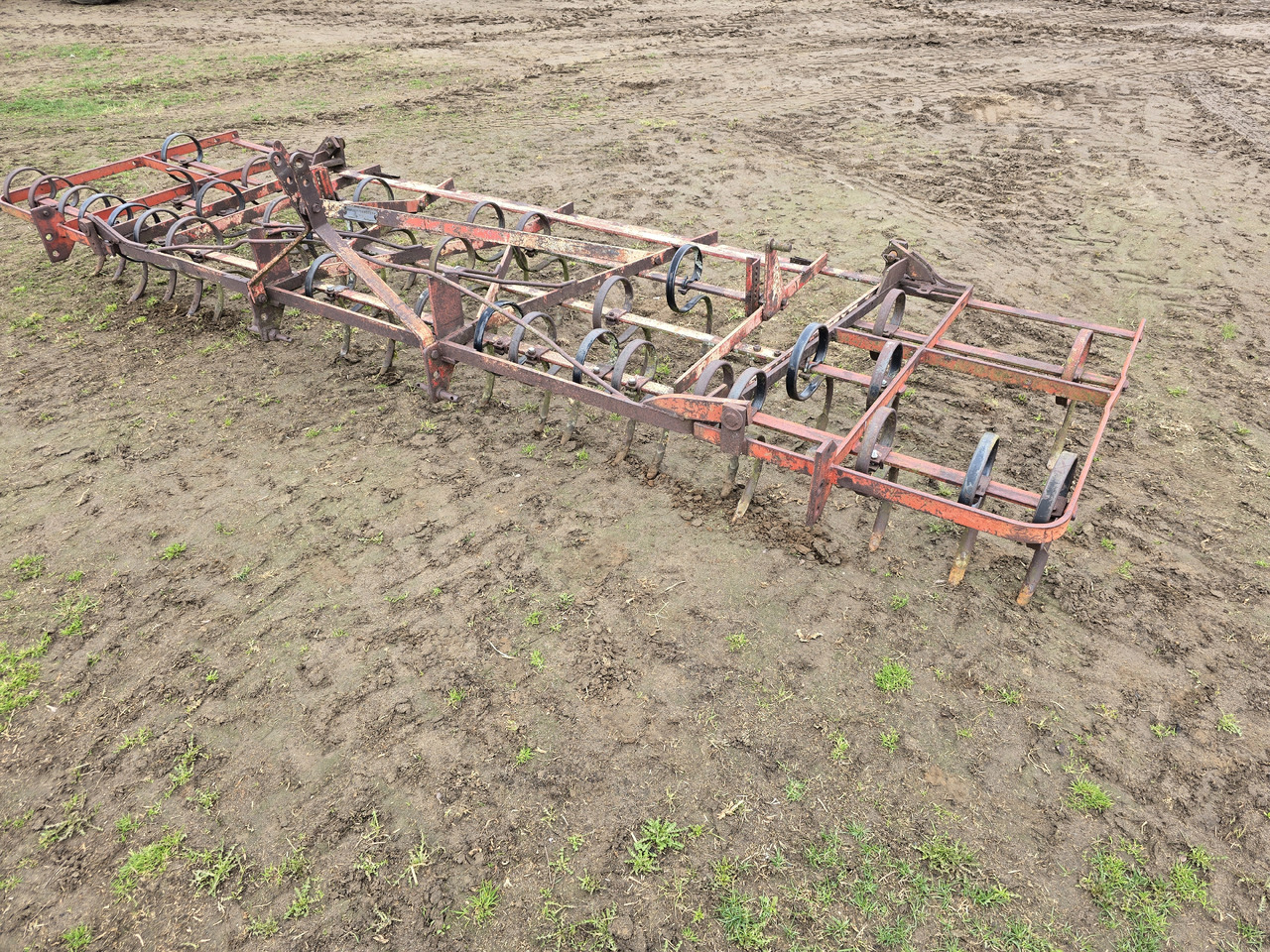 MASSEY-FERGUSON MASSEY-FERGUSON 4-25 - Καλλιεργητής: φωτογραφία 1 MASSEY-FERGUSON MASSEY-FERGUSON 4-25 - Καλλιεργητής: φωτογραφία 1