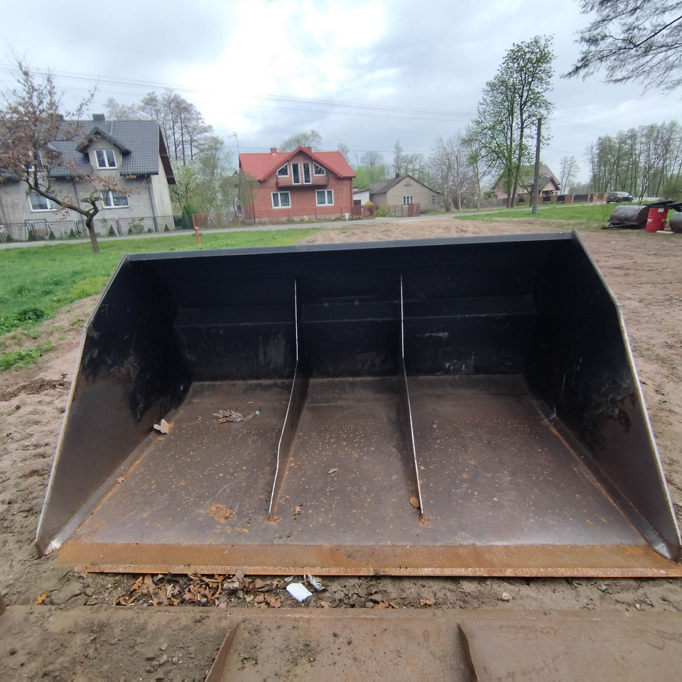 Manitou - Κουβάς για φορτωτή: φωτογραφία 4 Manitou - Κουβάς για φορτωτή: φωτογραφία 4