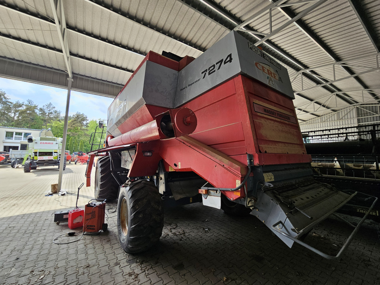 Massey Ferguson Cerea - Θεριζοαλωνιστική μηχανή: φωτογραφία 4 Massey Ferguson Cerea - Θεριζοαλωνιστική μηχανή: φωτογραφία 4