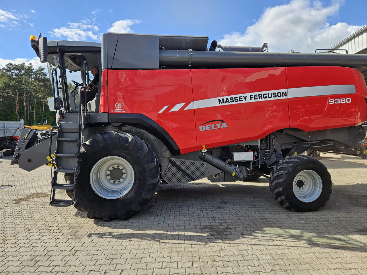 Massey Ferguson Delta 9380 - Θεριζοαλωνιστική μηχανή: φωτογραφία 3 Massey Ferguson Delta 9380 - Θεριζοαλωνιστική μηχανή: φωτογραφία 3