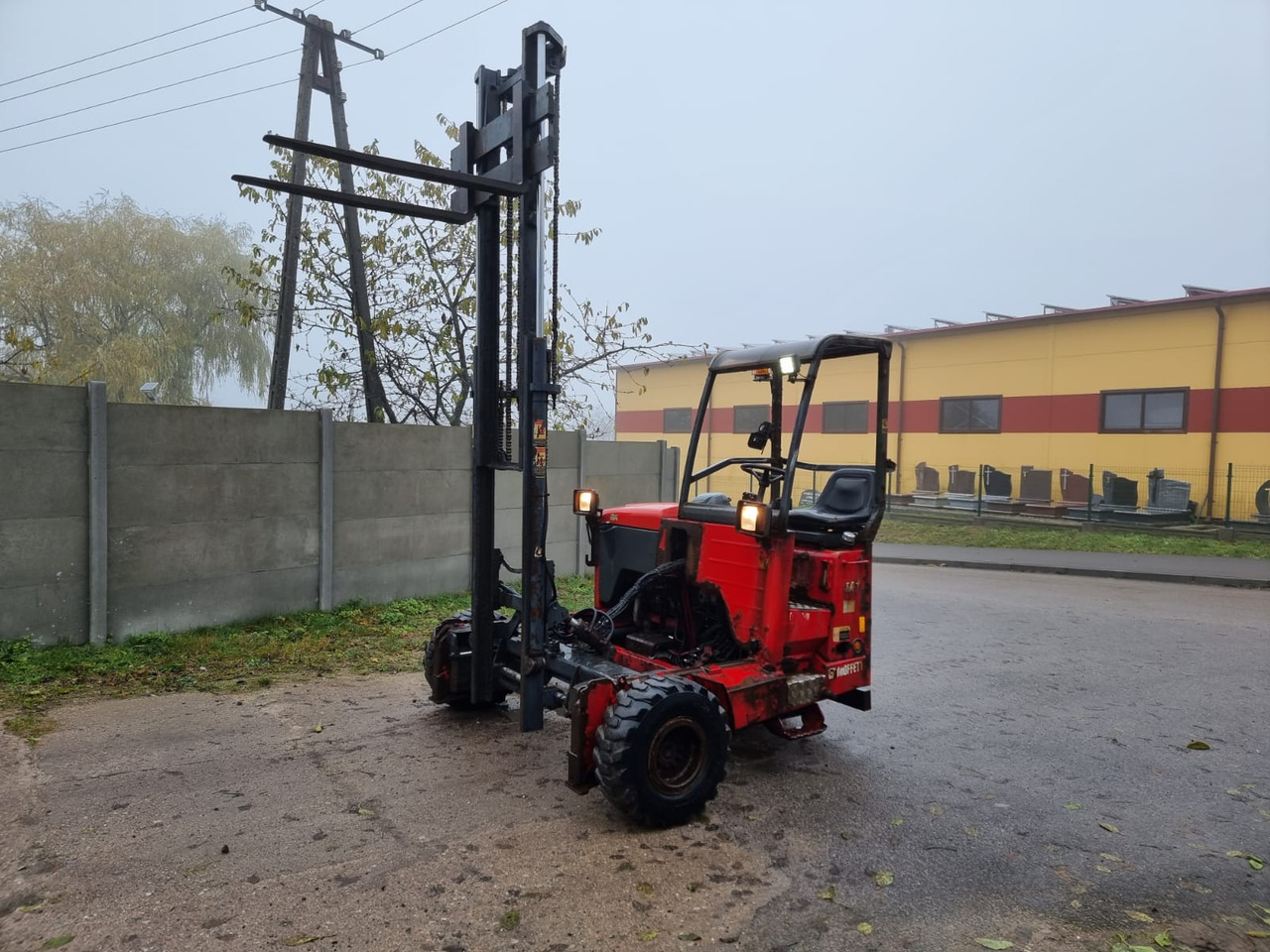 Moffett MS 20.3 - Περονοφόρο επί φορτηγού: φωτογραφία 1 Moffett MS 20.3 - Περονοφόρο επί φορτηγού: φωτογραφία 1
