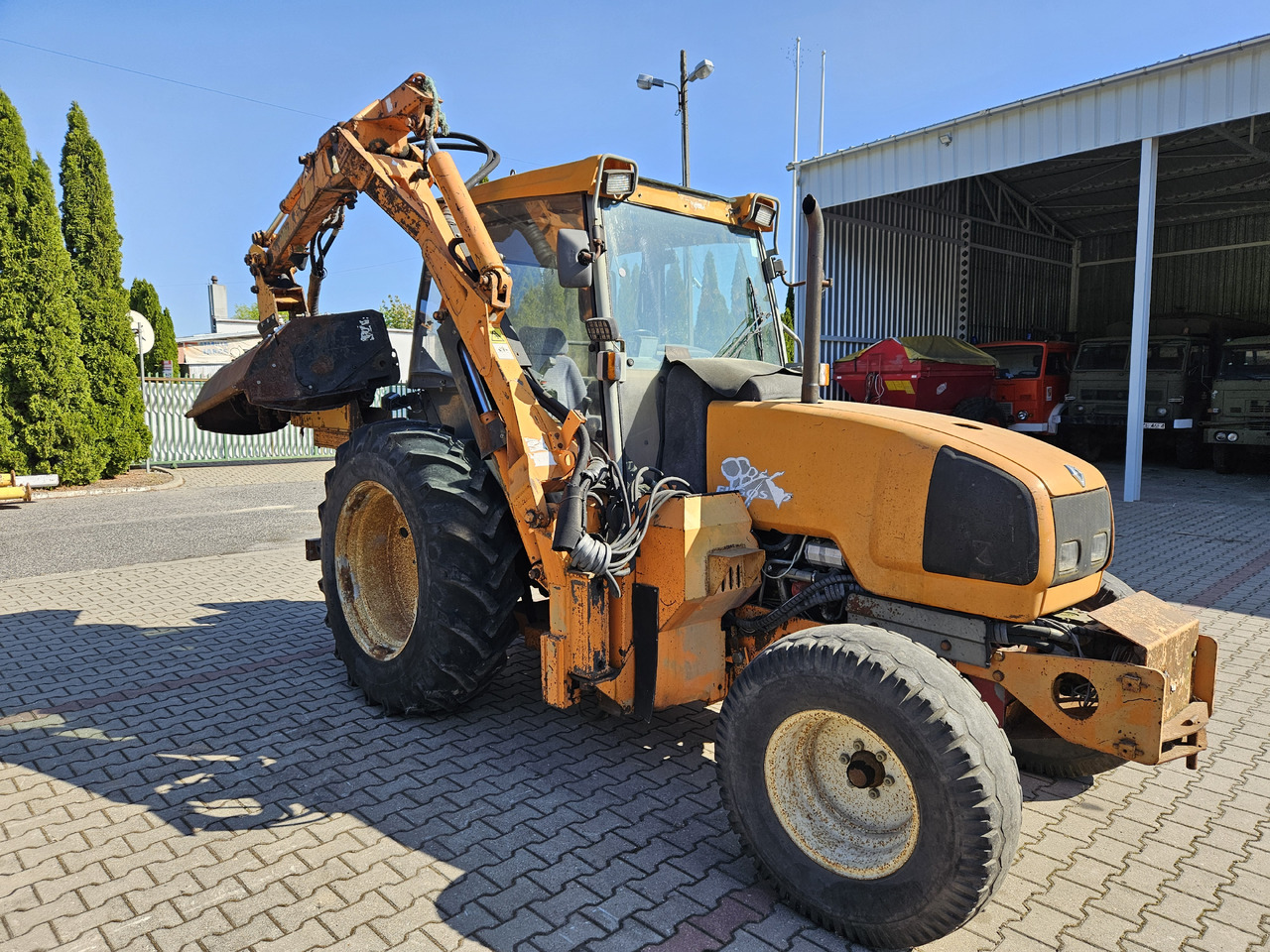 Renault Egros - Χλοοκοπτικό: φωτογραφία 1 Renault Egros - Χλοοκοπτικό: φωτογραφία 1