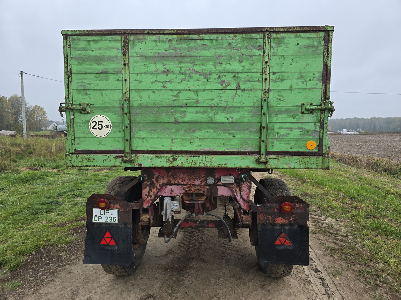 Inna 8 ton - Ανατρεπόμενη ρυμούλκα για τρακτέρ: φωτογραφία 4 Inna 8 ton - Ανατρεπόμενη ρυμούλκα για τρακτέρ: φωτογραφία 4