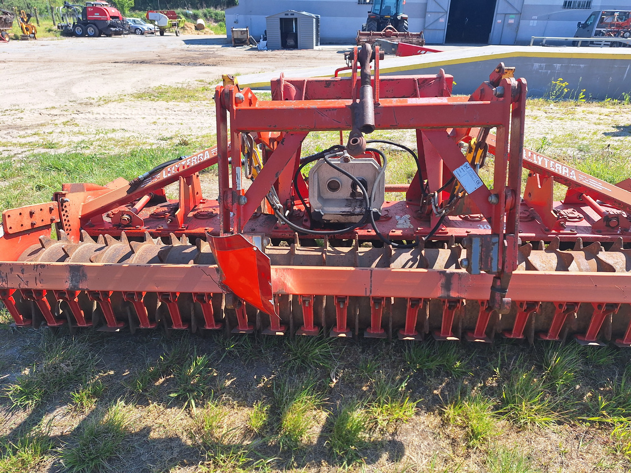 Inna AH523 - Σβάρνα: φωτογραφία 4 Inna AH523 - Σβάρνα: φωτογραφία 4