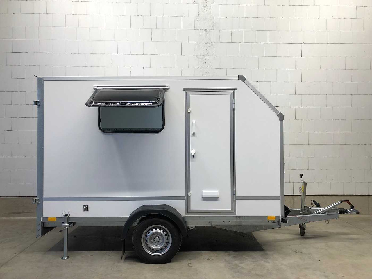 Νέα Ρυμούλκα κόφα BLYSS F1330HD Seitentür,Fenster,Aero Kofferanhänger: φωτογραφία 11