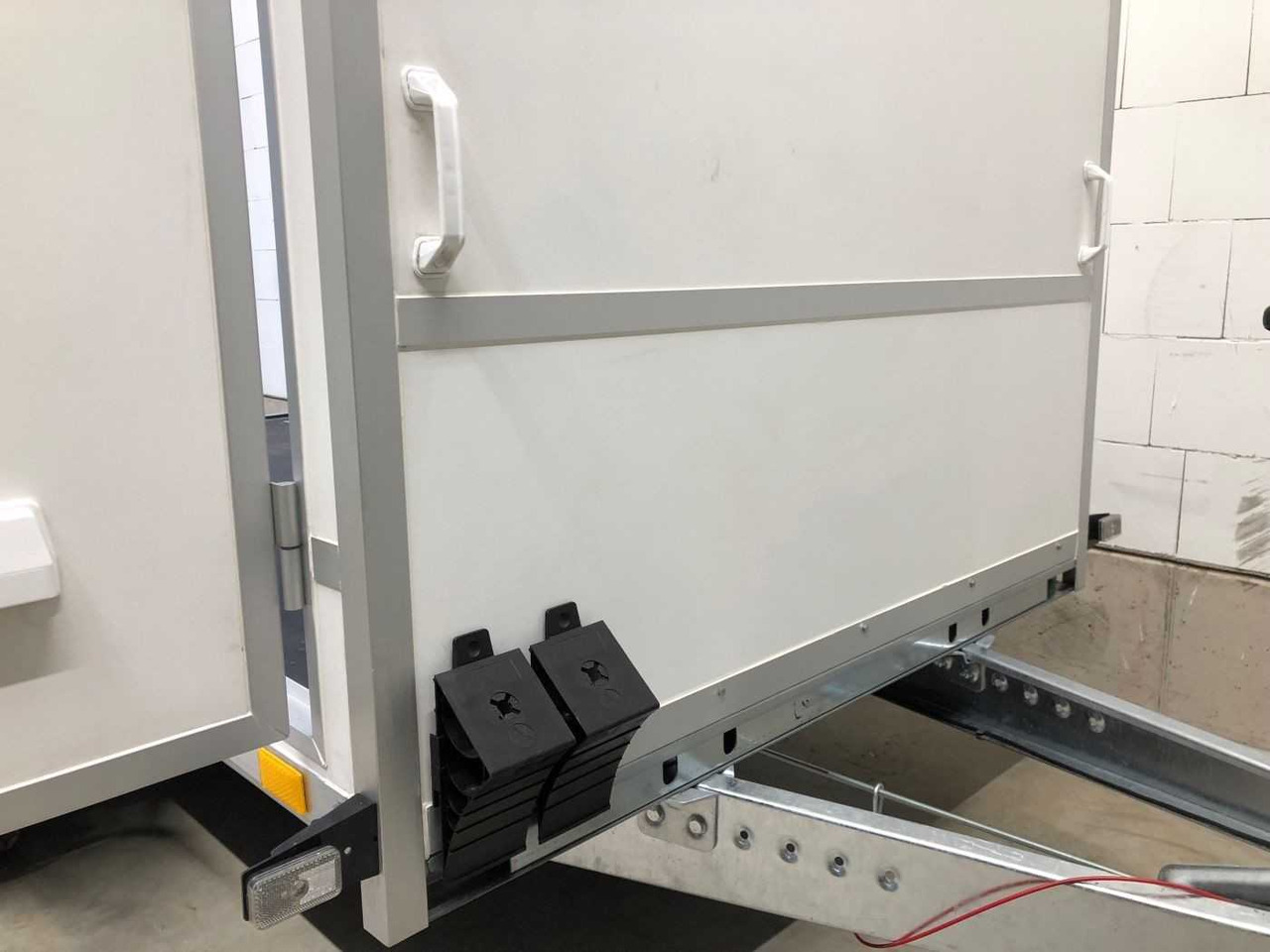 Νέα Τρέιλερ μοτοσυκλετών BLYSS F2030HTD Rampe Tür  Fenster Kofferanhänger: φωτογραφία 15
