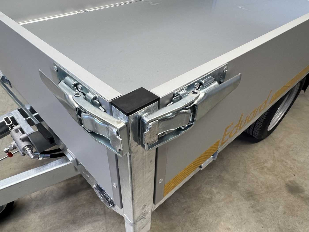 Νέα Ρυμούλκα ανατρεπόμενο EDUARD 2615-3-13-1563-P Rückwärtskipper: φωτογραφία 19 Νέα Ρυμούλκα ανατρεπόμενο EDUARD 2615-3-13-1563-P Rückwärtskipper: φωτογραφία 19