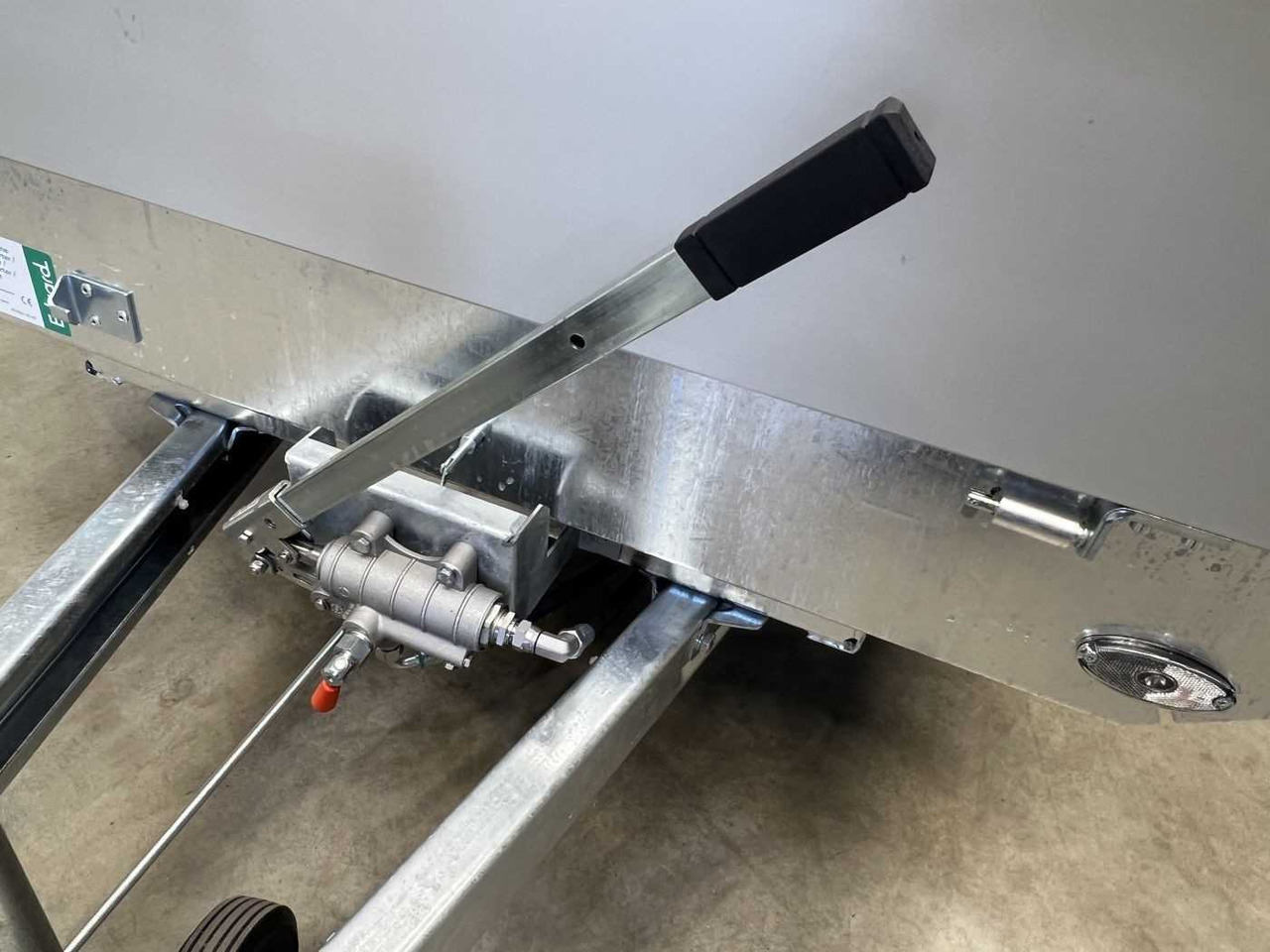 Νέα Ρυμούλκα ανατρεπόμενο EDUARD 2615-3-13-1563-P Rückwärtskipper: φωτογραφία 15 Νέα Ρυμούλκα ανατρεπόμενο EDUARD 2615-3-13-1563-P Rückwärtskipper: φωτογραφία 15