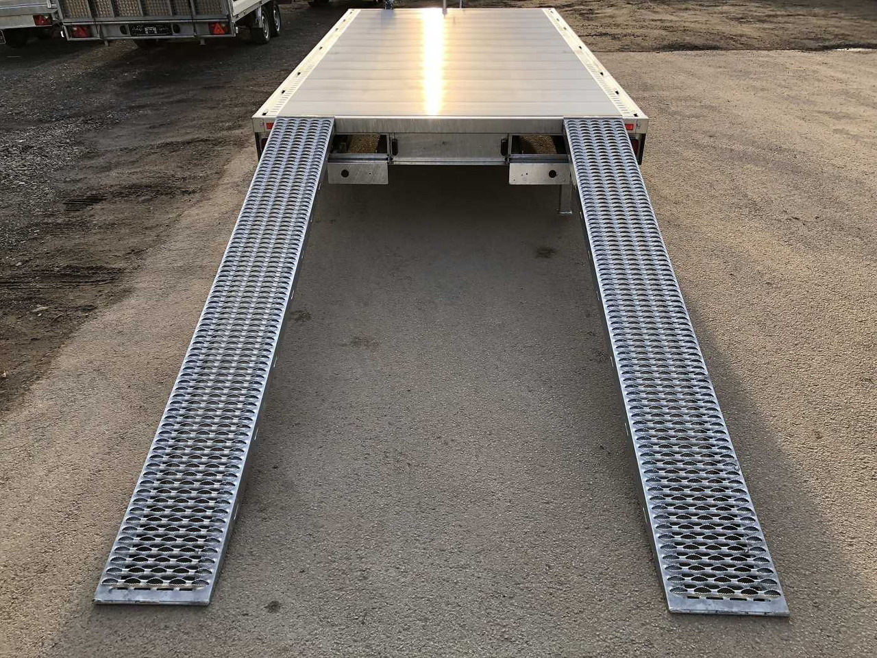 HUMBAUR Universal 3500 Aluboden Universaltransporter - Ρυμούλκα αυτοκινητάμαξα: φωτογραφία 4 HUMBAUR Universal 3500 Aluboden Universaltransporter - Ρυμούλκα αυτοκινητάμαξα: φωτογραφία 4